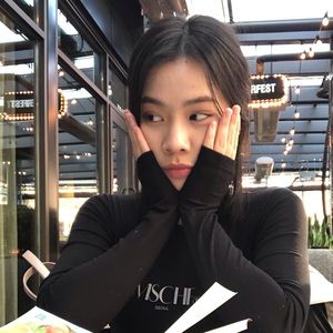 Meet your Posher, Maia